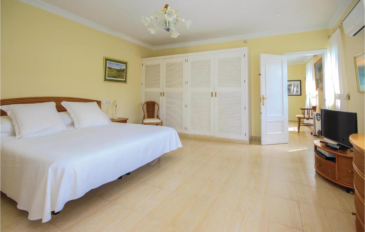 Gorgeous Apartment In Urb El Chaparral With Wifi La Cala De Mijas Eksteriør bilde